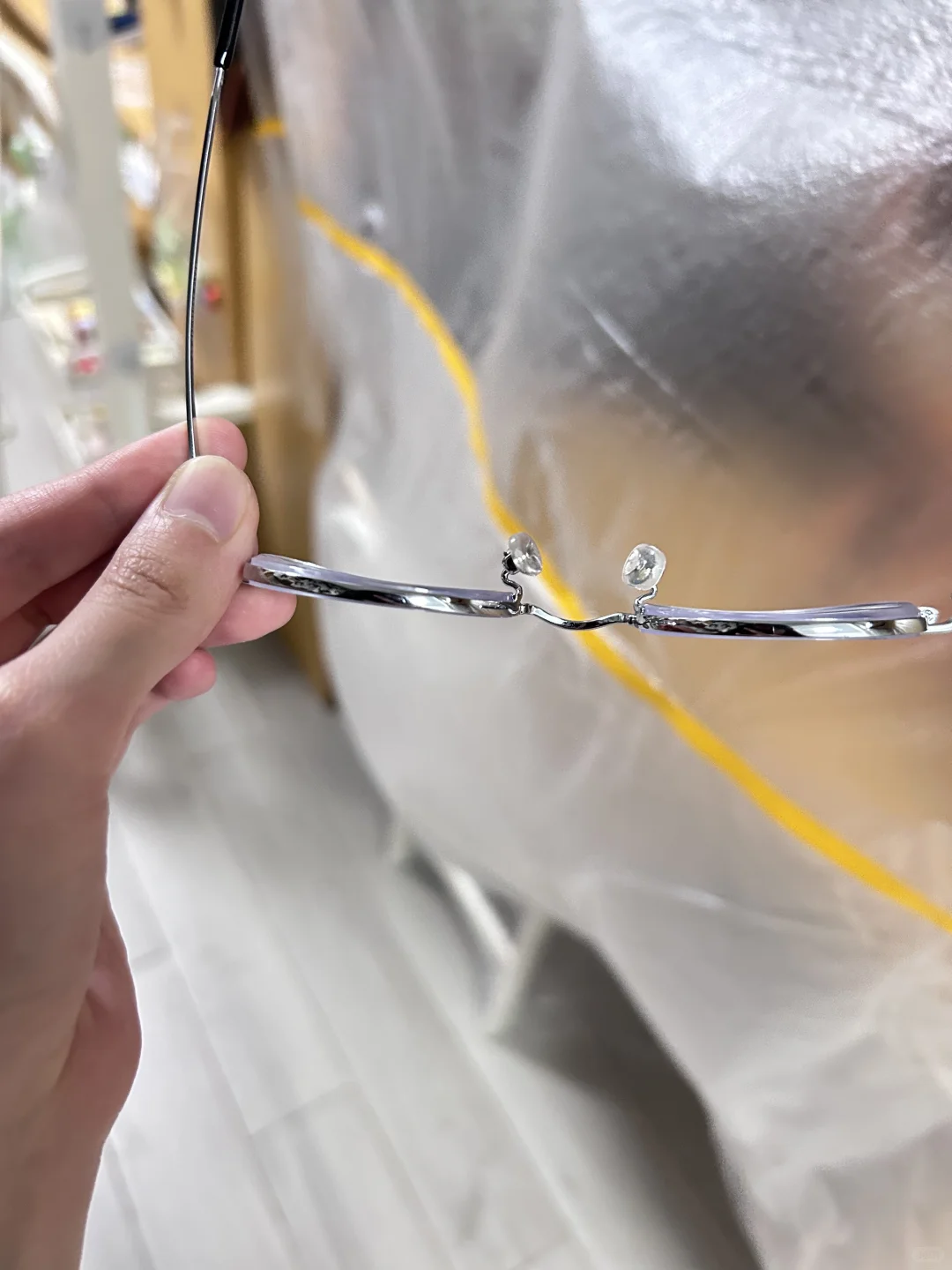 1200度高度近视 今日开心