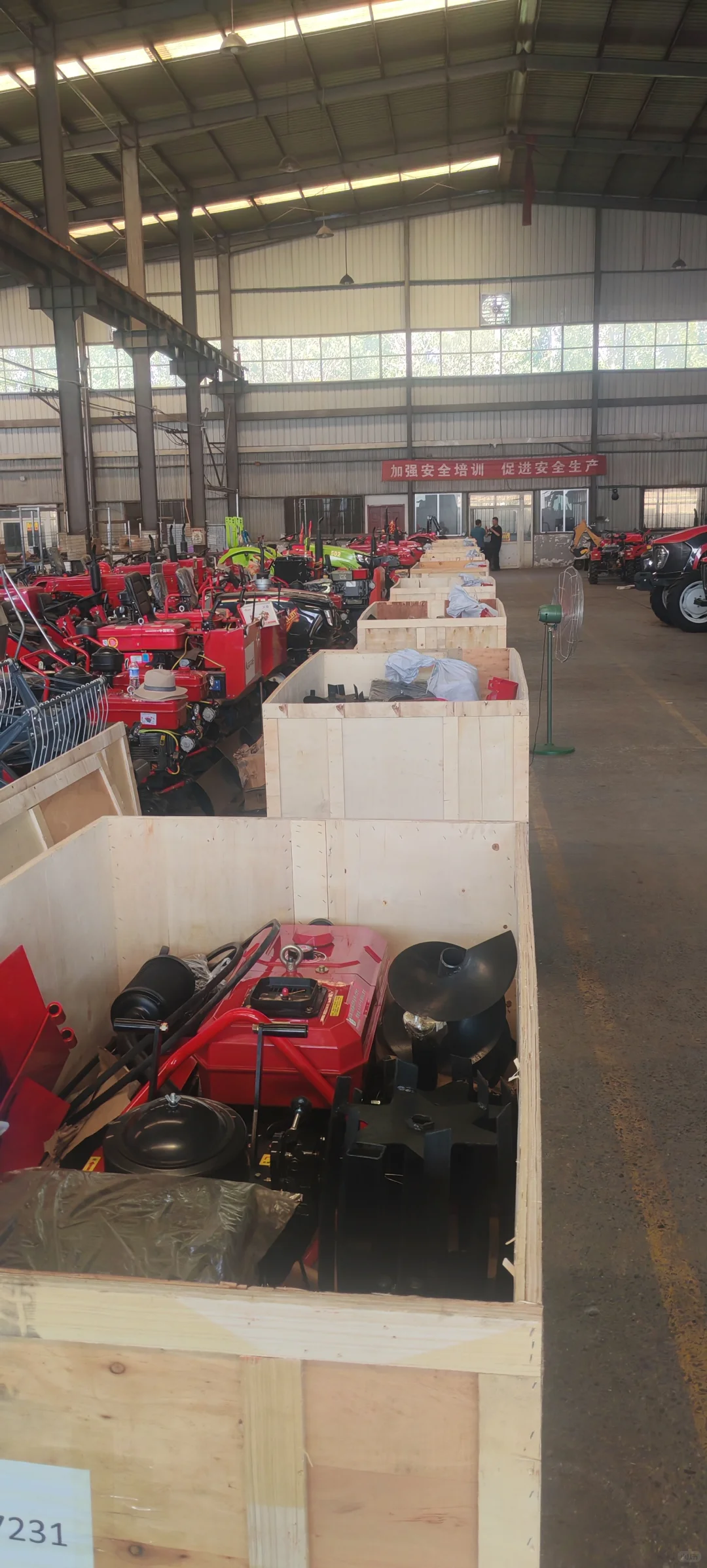 让中国农机走向世界。做拖拉机我们是专业的