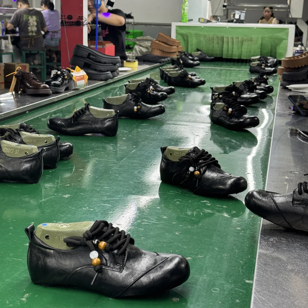 在车间聆听工人的心声