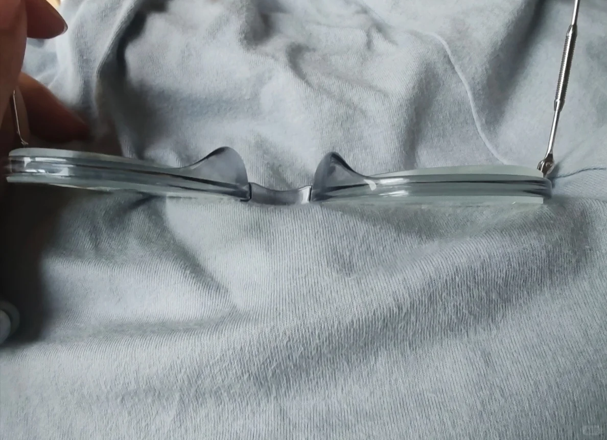 高度近视眼镜好厚....