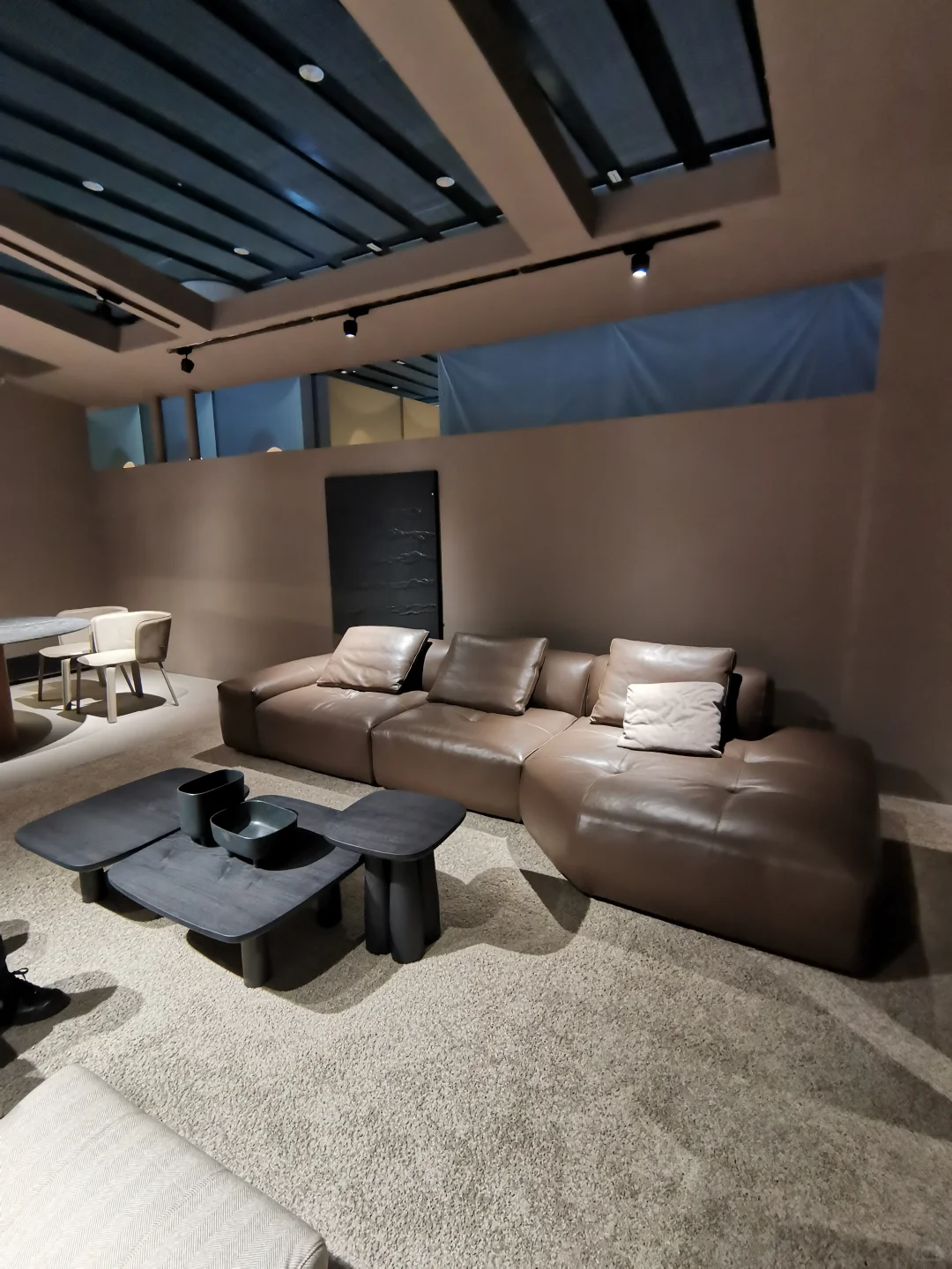 ?绿意×智能!2025设计新风向全解析