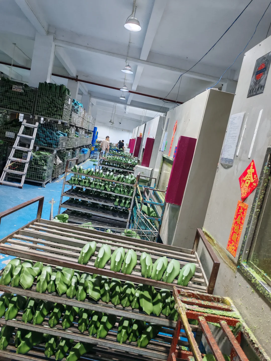 今日产量1000双轻松完成【新亿鞋楦厂】