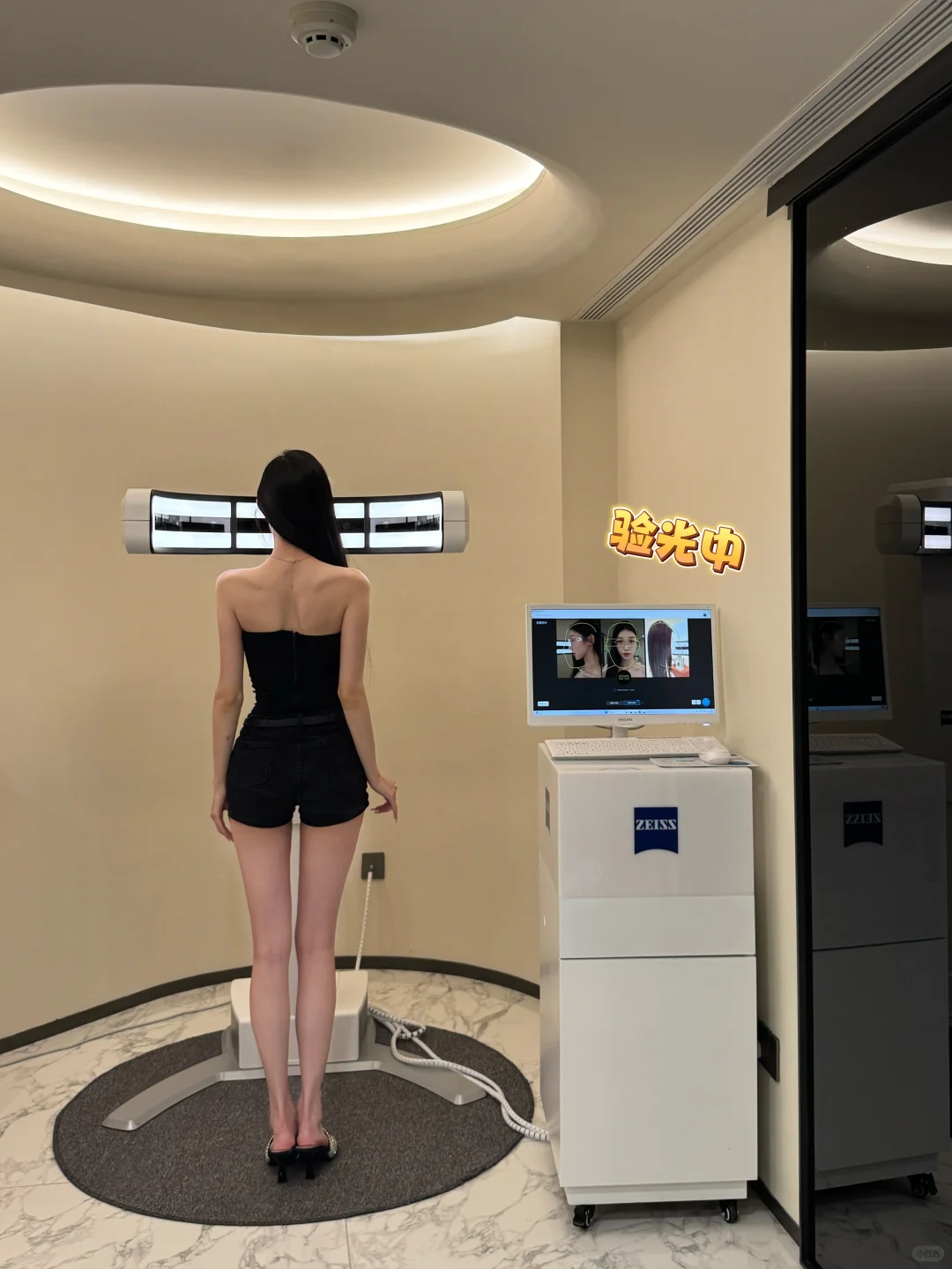 这位霸总从龙岗跑来宝安只为选对眼镜