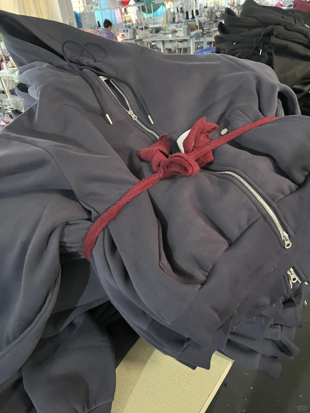 服装加工卷到飞起10元卫衣加工也有好品质？