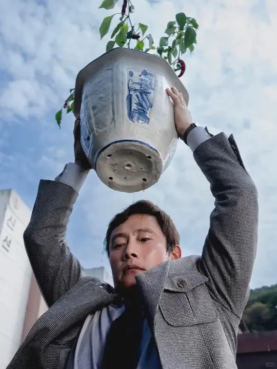 担心面试不成功,准备把其他候选人都杀了