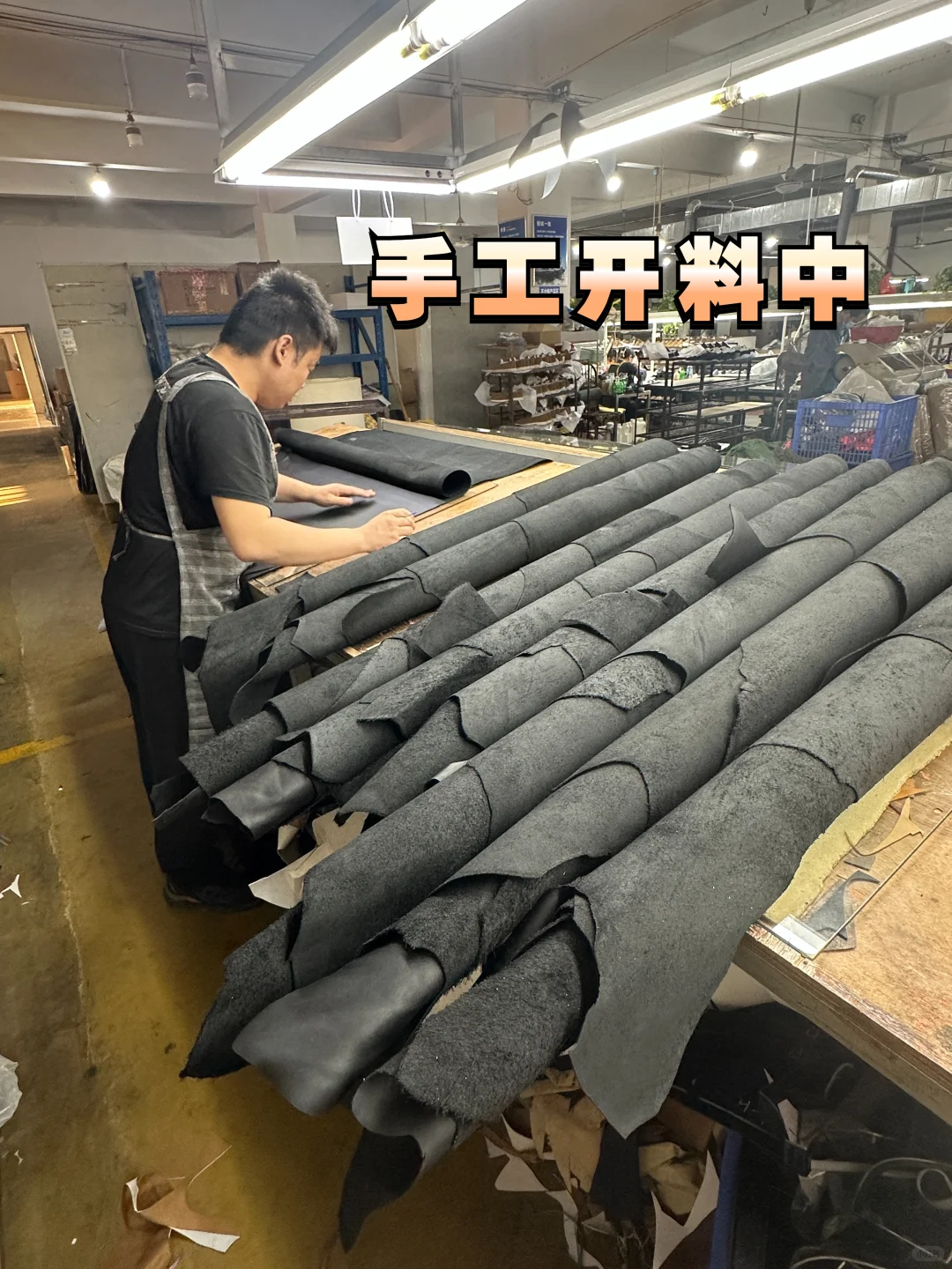 源头鞋厂一站式服务，从开发到生产一条龙