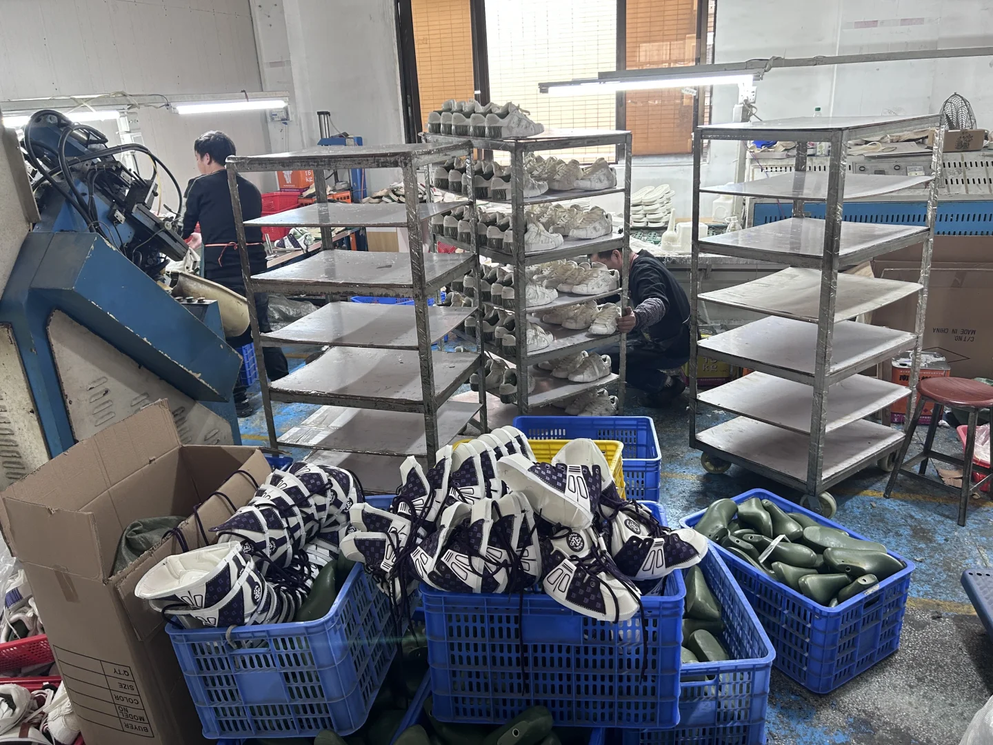 源头男鞋工厂合作,质量保障