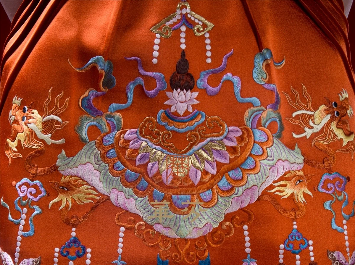 传统与现代、文化与艺术等不同背景