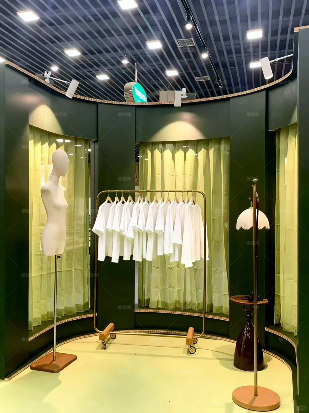 为服装，造一座绿色秀场♻️朵以总部体验空间