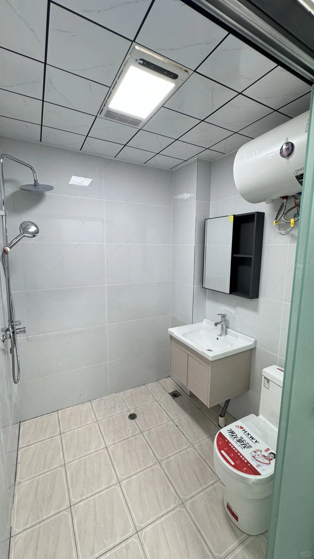 科技城虹锦湾主卧独厨独卫1200/?️,包物业