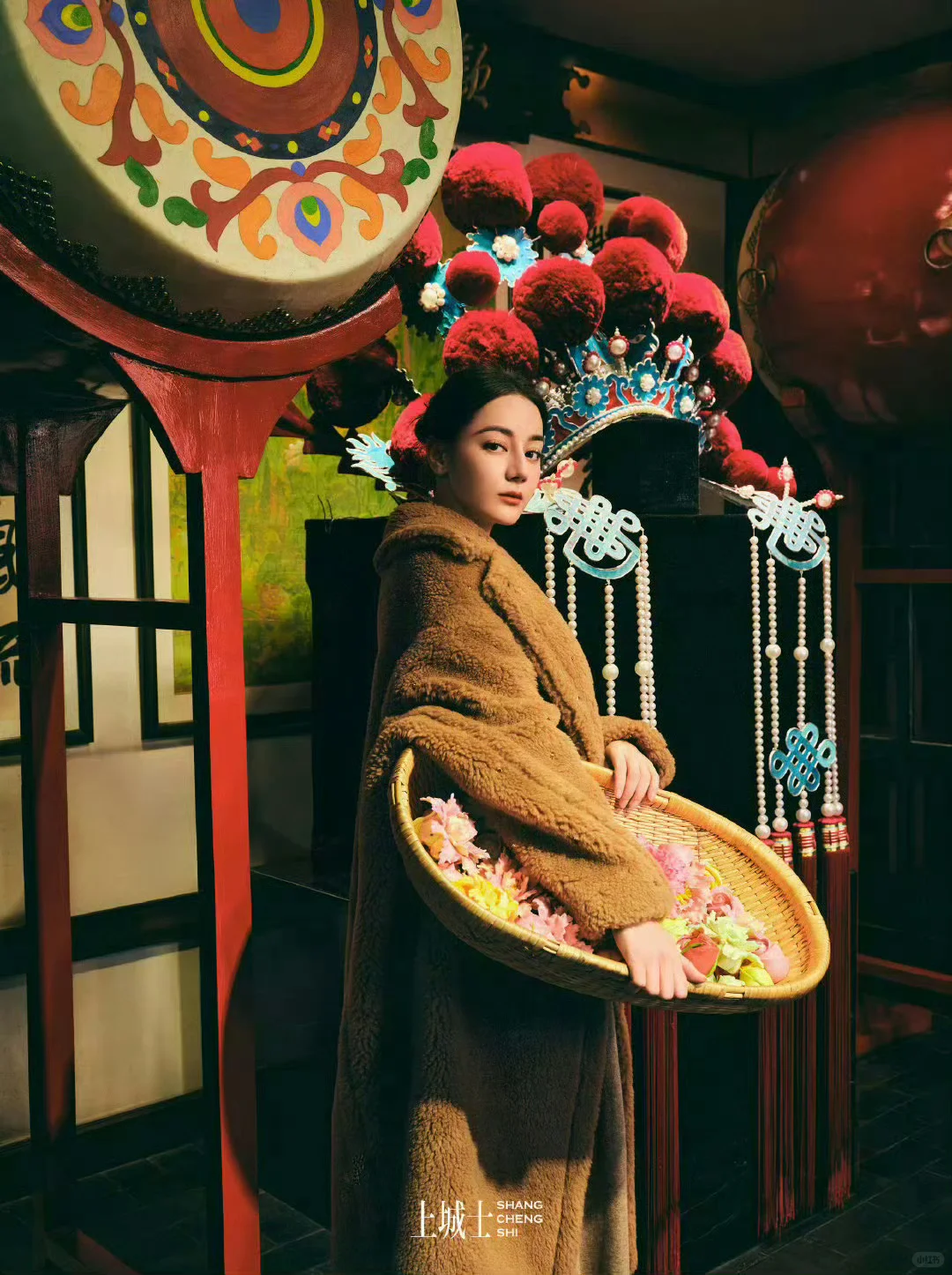 上城士:杂志x明星跨界,在地文化如何破圈?