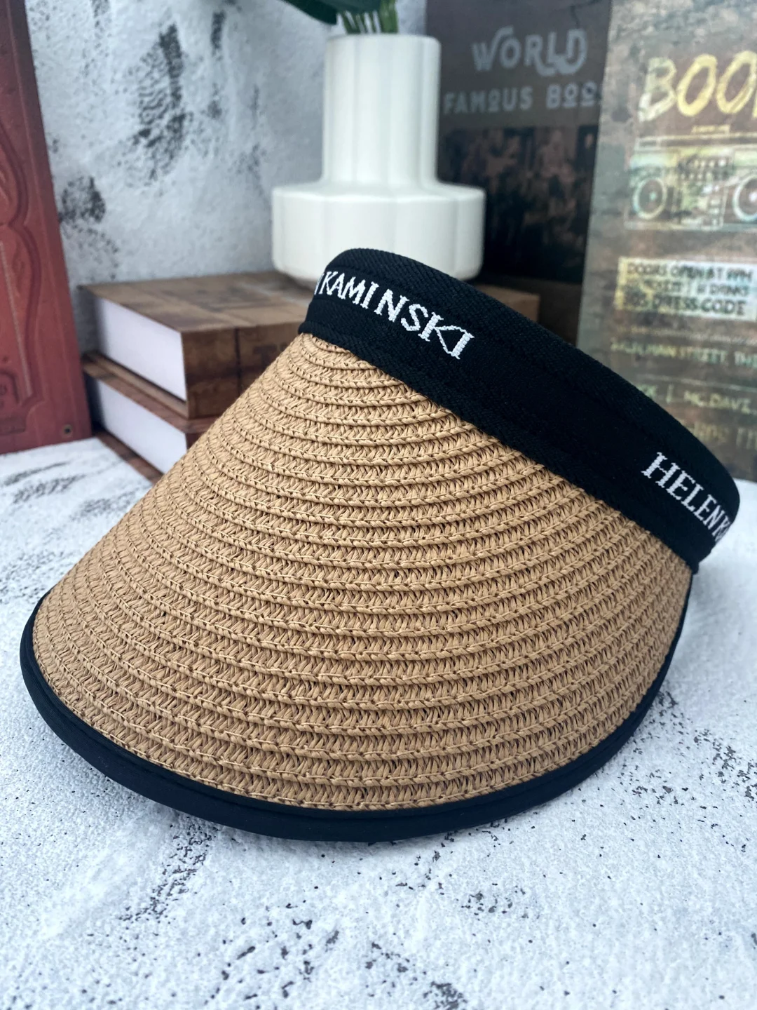 帽子工厂提供一站式服务，款式多元。