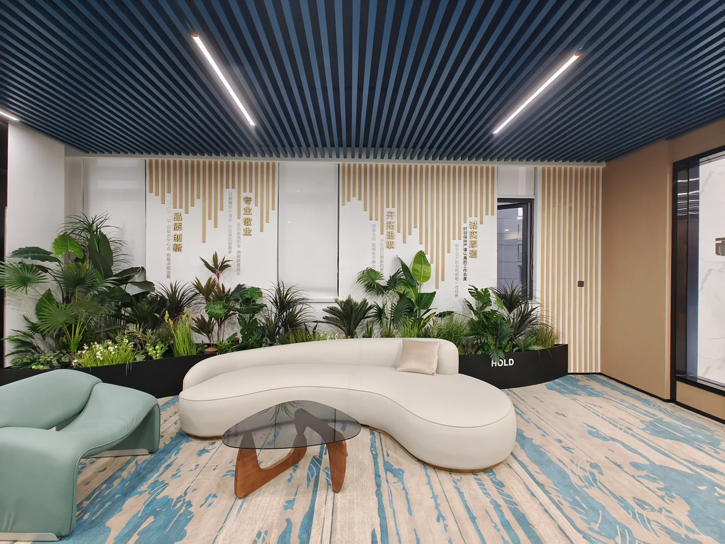 40个人的广告公司算小吗？