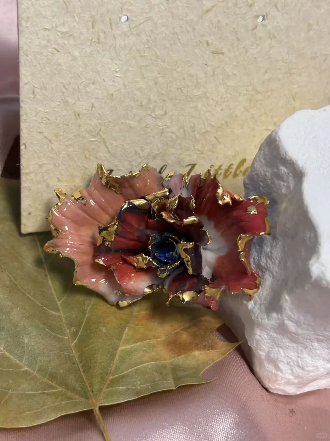 香豌豆花封进了釉里～这金碎瓣美得不可方物