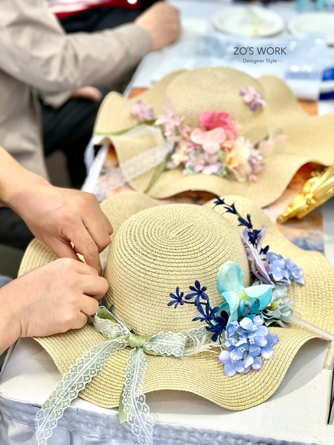 走进夏天的法式花艺草编帽DIY
