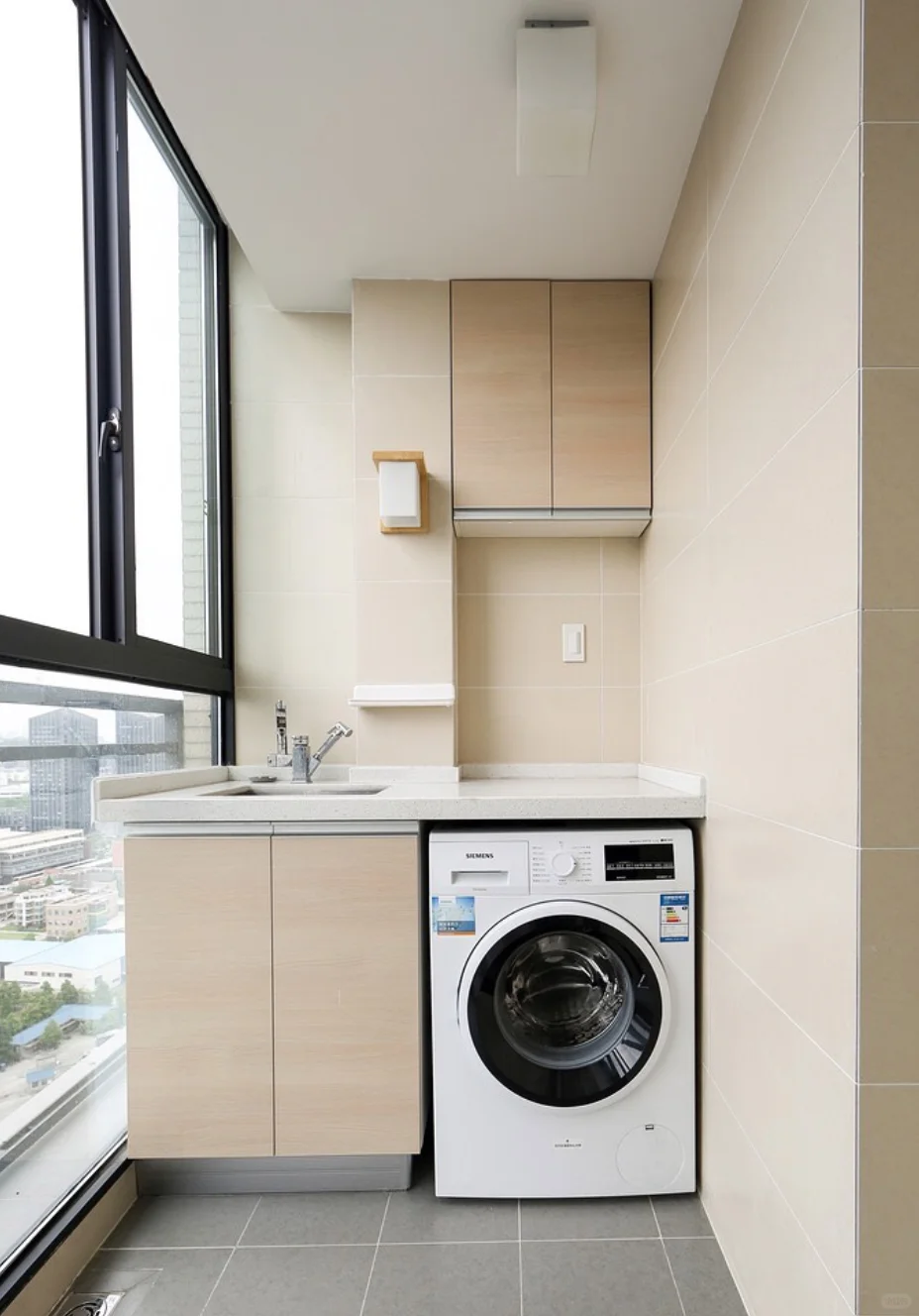 一站式定制，家居梦想触手可及！