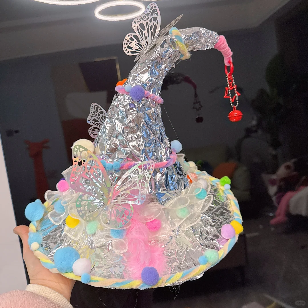 这款帽子深受男女孩子喜欢，做法也简单