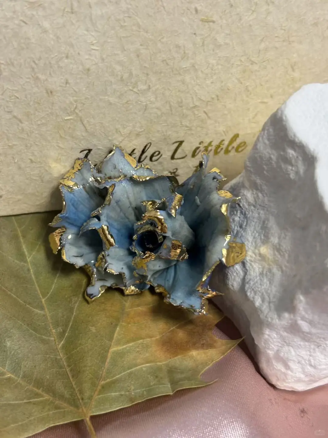 香豌豆花封进了釉里～这金碎瓣美得不可方物