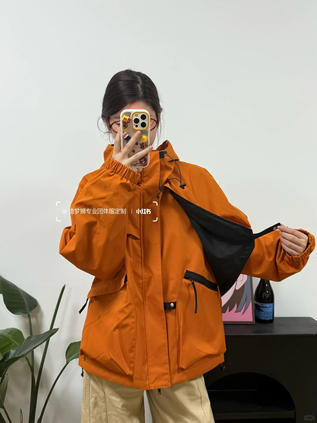 百搭冬季工作服推荐!橙色冲锋衣简直太爱啦