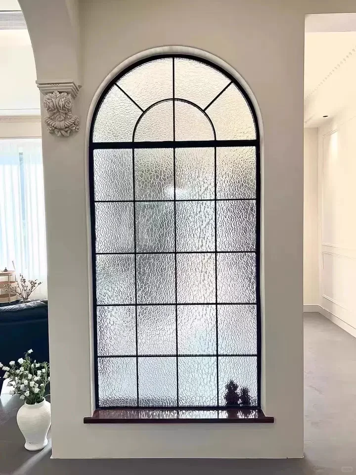 复古屏风一装，连过道都成了网红打卡角