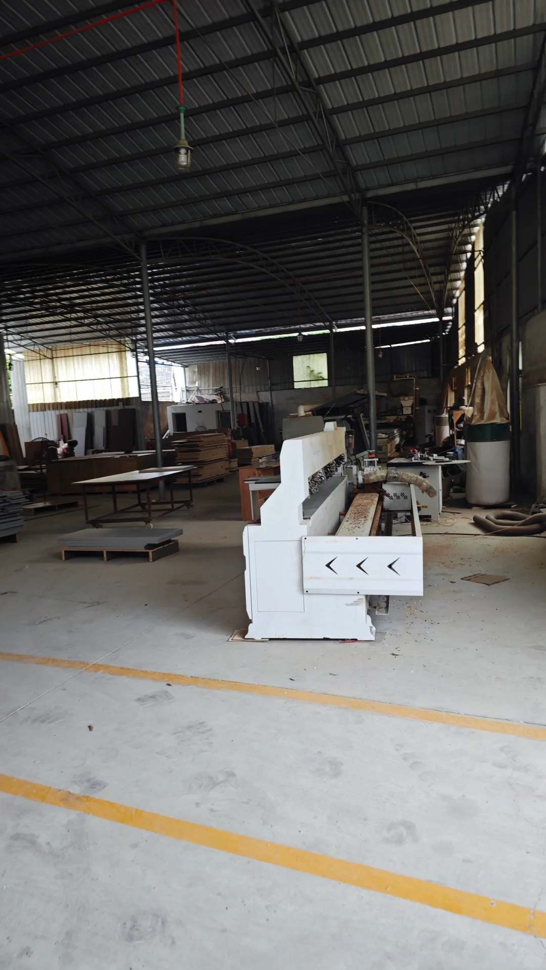 被全屋定制工厂拿捏了