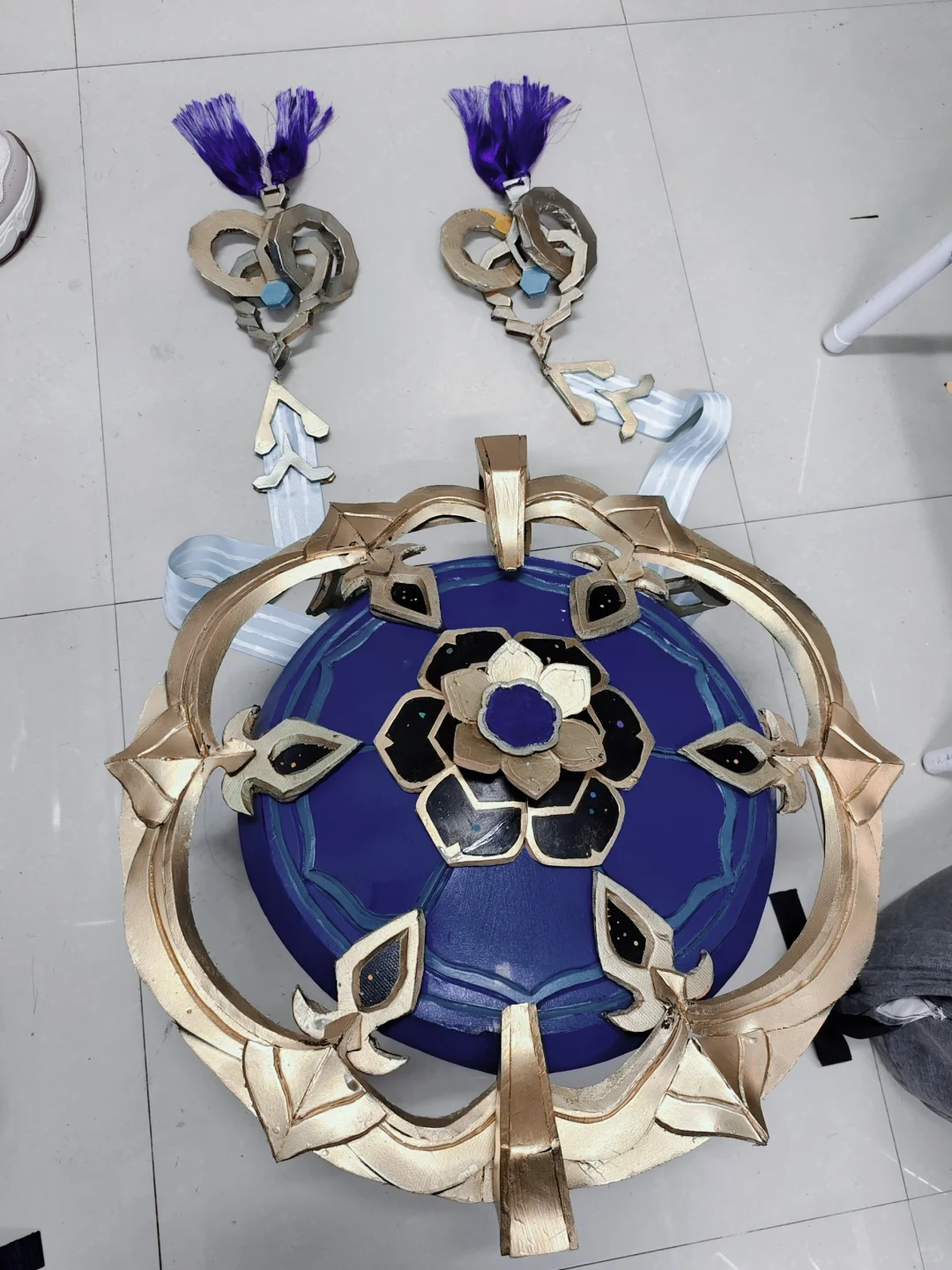 材料工艺课上和室友一起做了散宝的帽子！