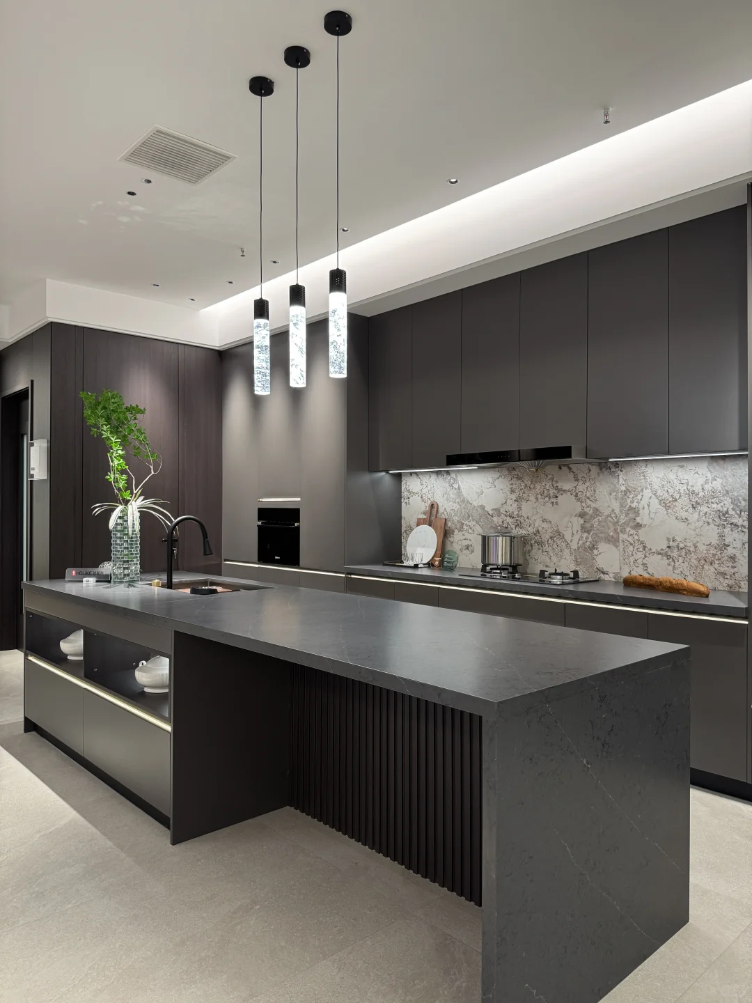 全屋定制的这份质感，我给满分！?