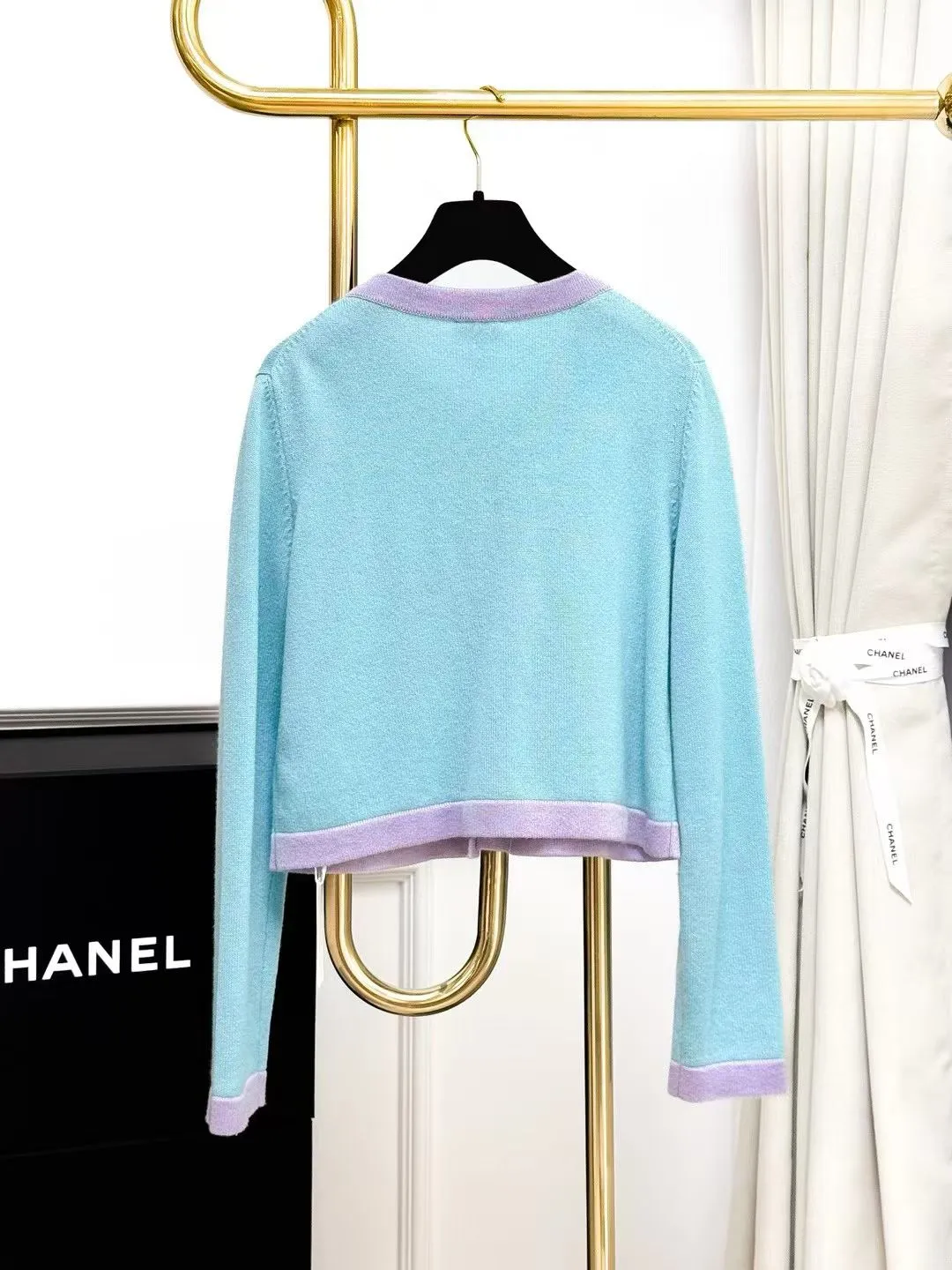 Chanel的精致开衫~秋冬氛围感的神