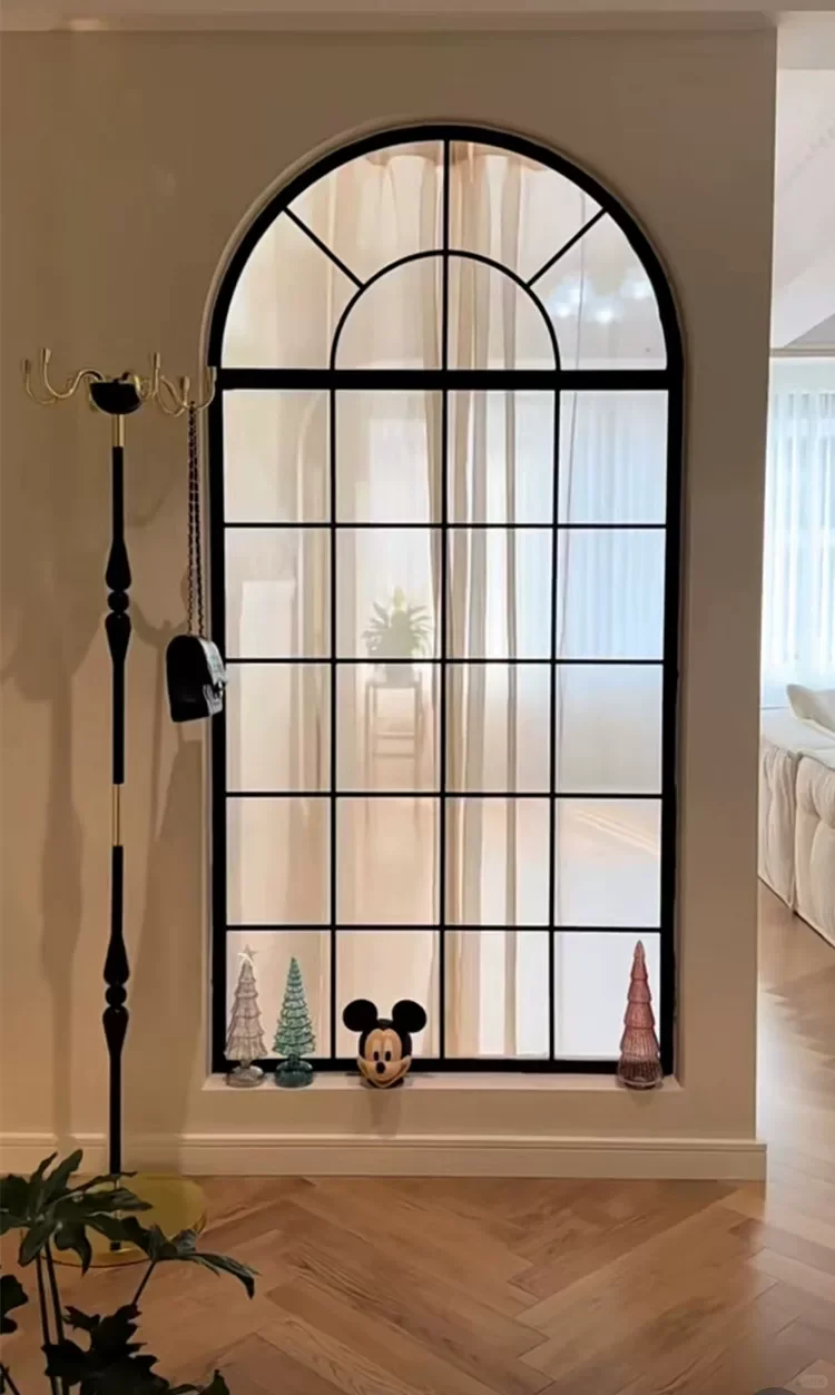 复古屏风一装，连过道都成了网红打卡角