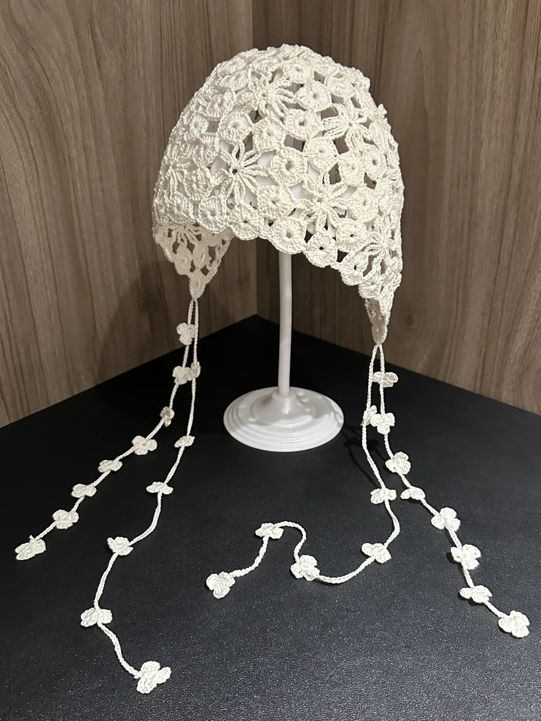 绝美的钩织蕾丝帽