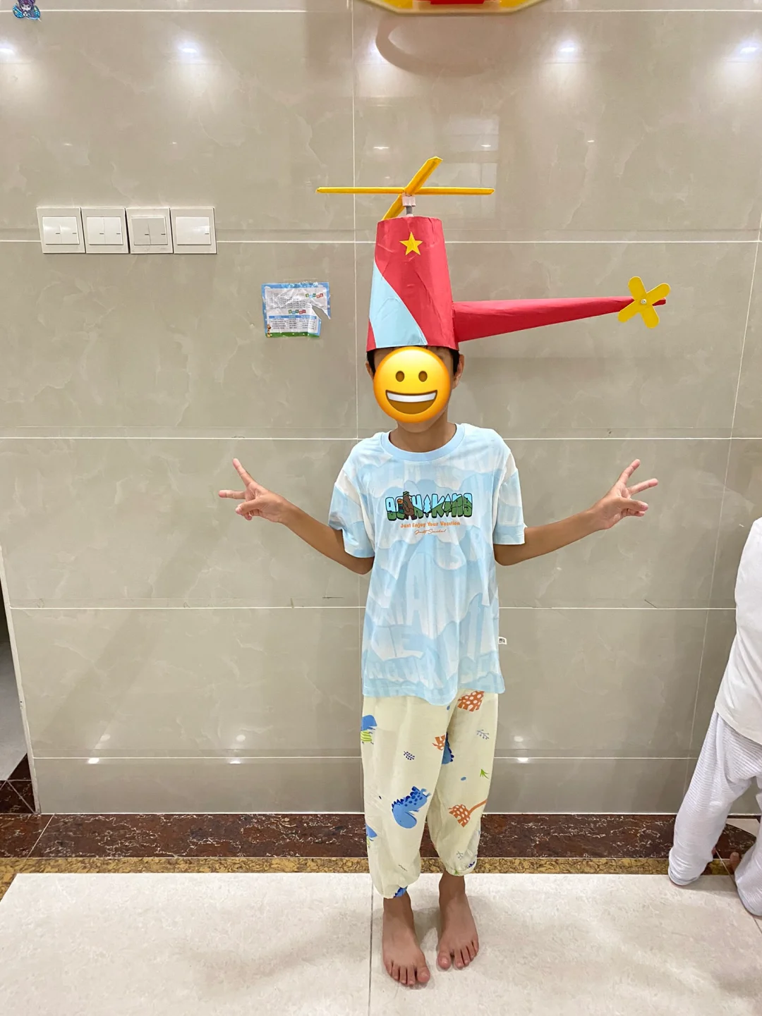 创意帽子?直升机帽子