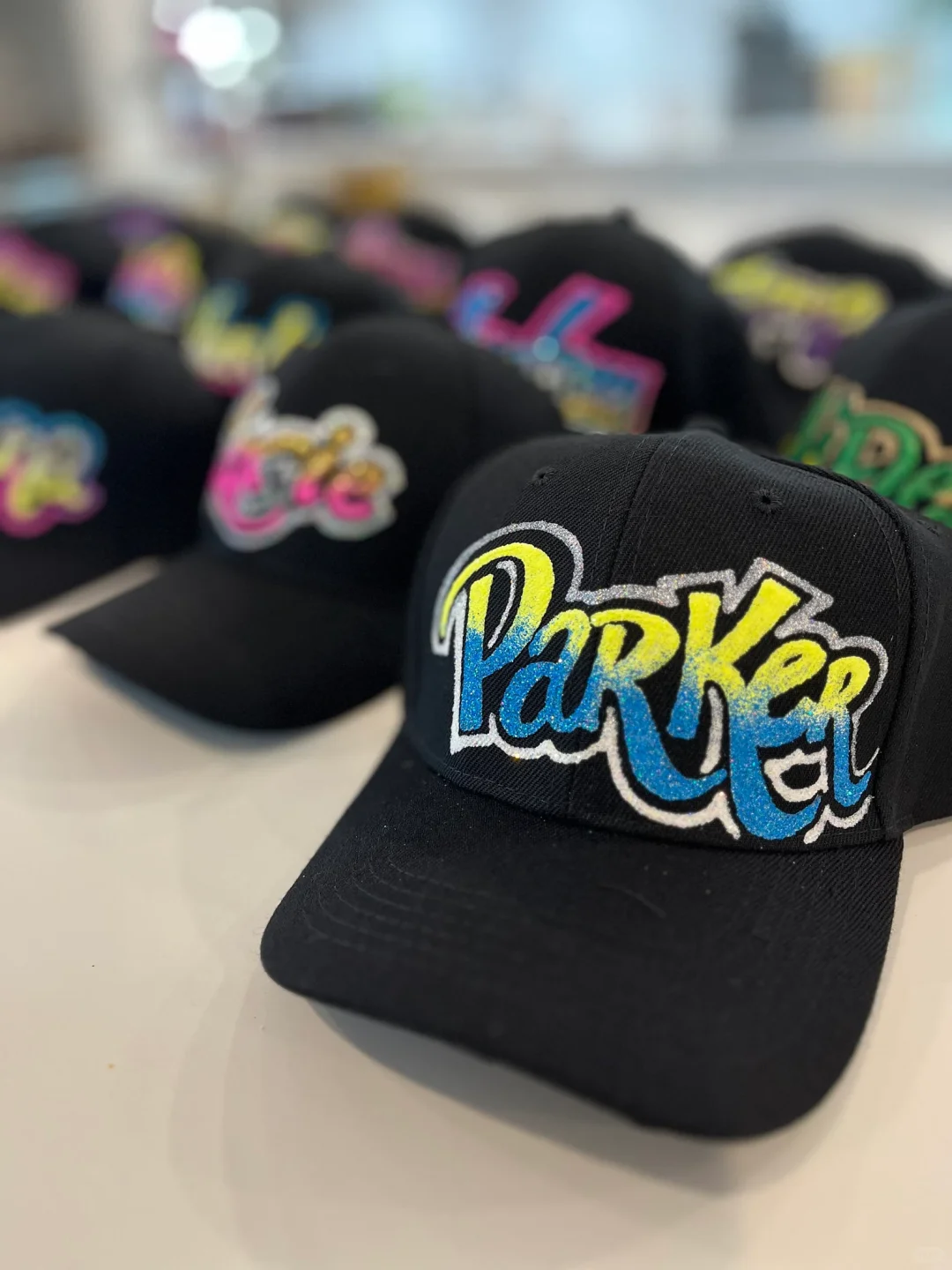 一分钟了解“闪粉”印花帽子