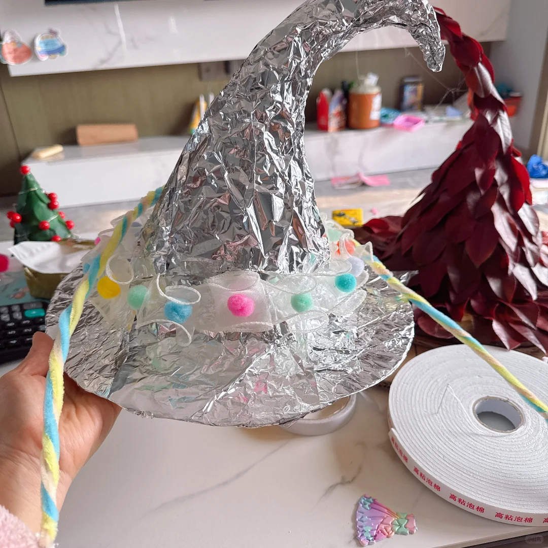 这款帽子深受男女孩子喜欢，做法也简单