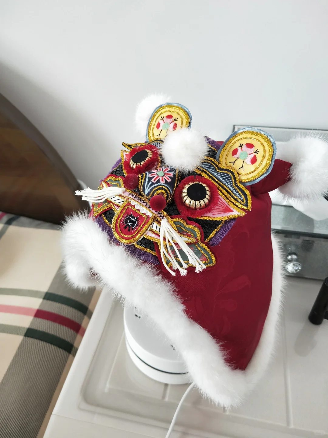 亲手给闰闰宝宝缝制的老虎帽