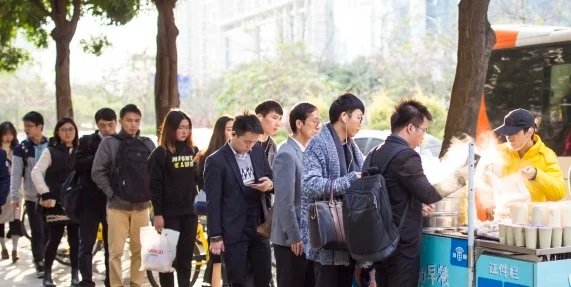 推翻餐饮行业三座大山:房租、人工、食材