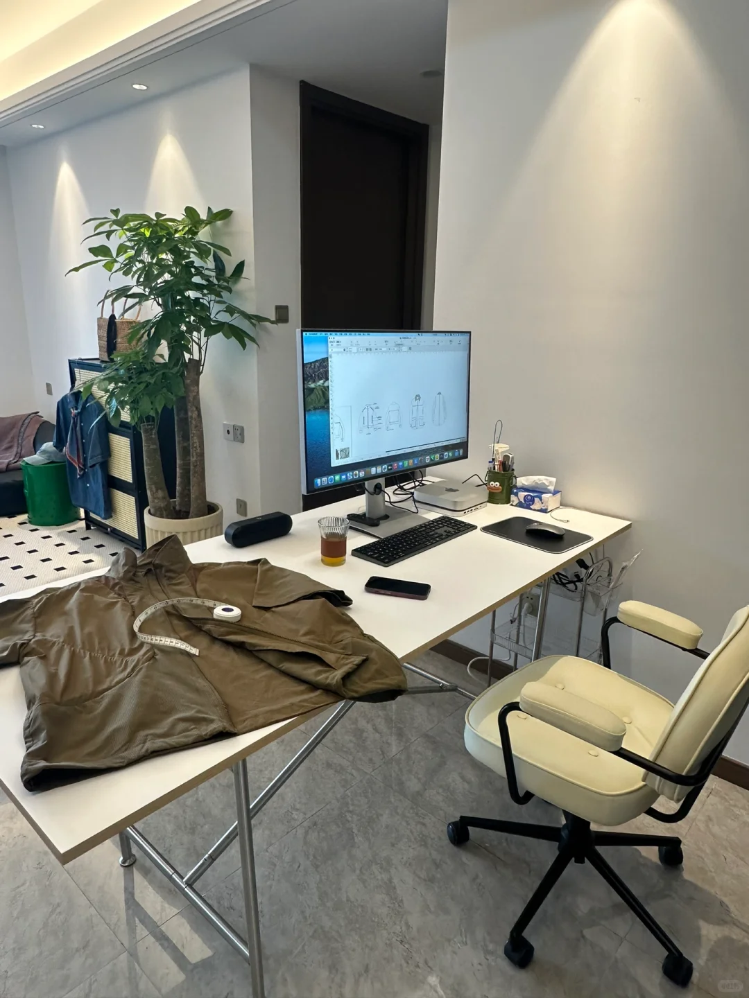 35岁设计师创业在小区开工作室