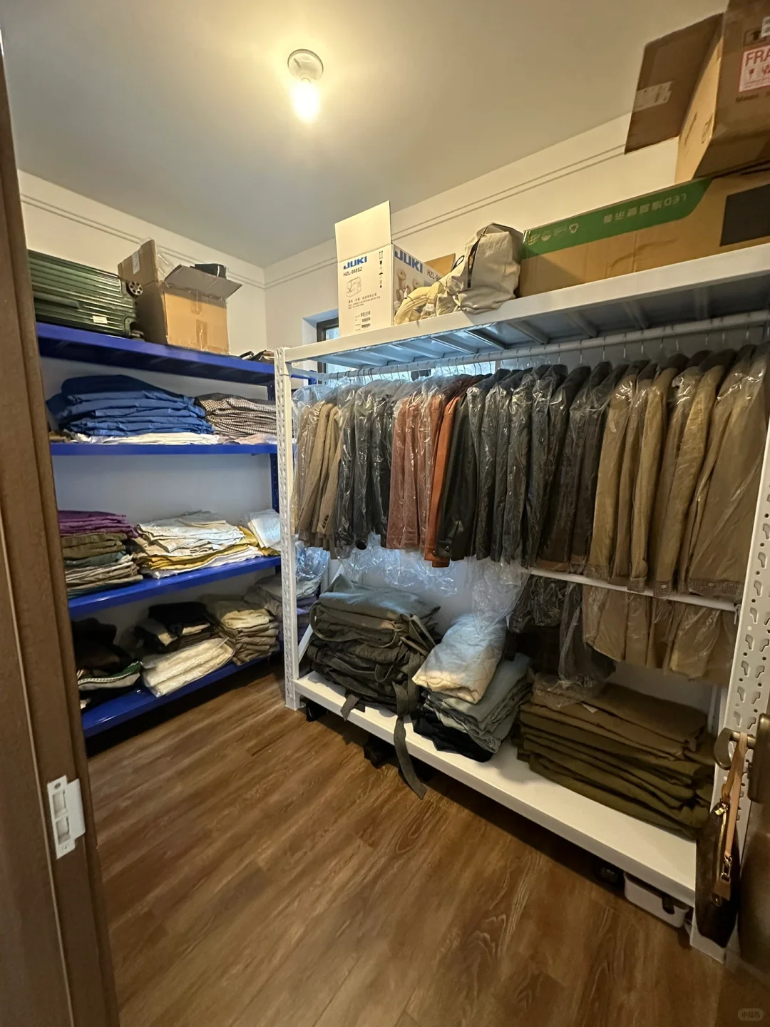 35岁设计师创业在小区开工作室