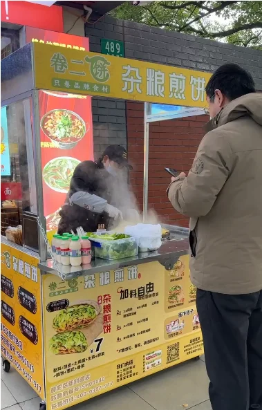 推翻餐饮行业三座大山:房租、人工、食材