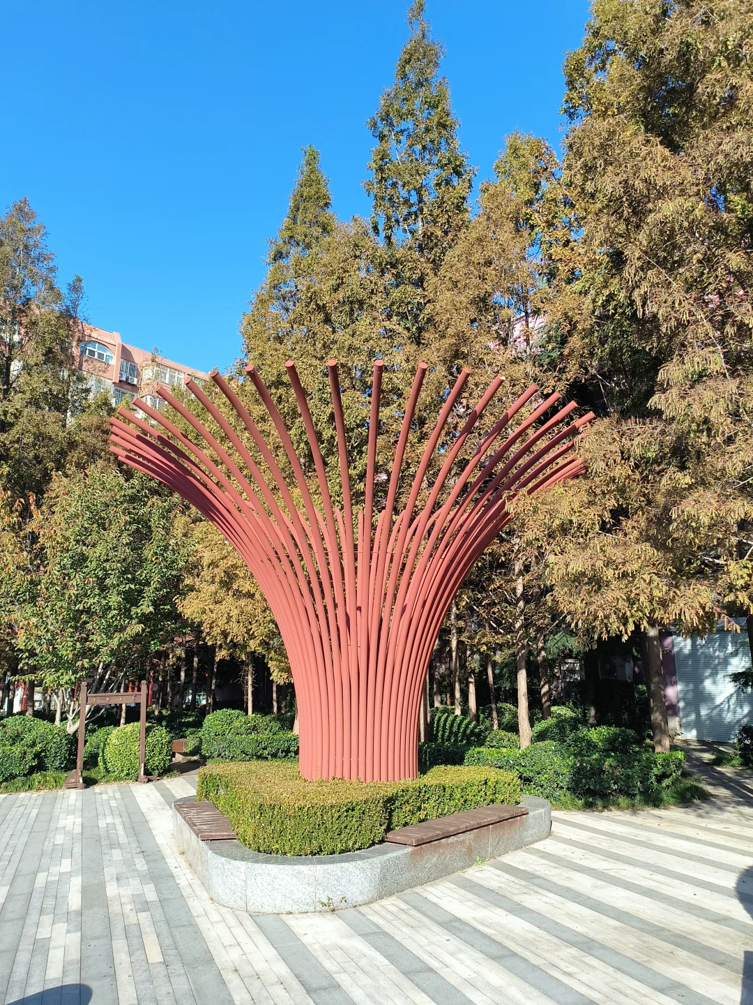 没落的即墨路小商品批发市场