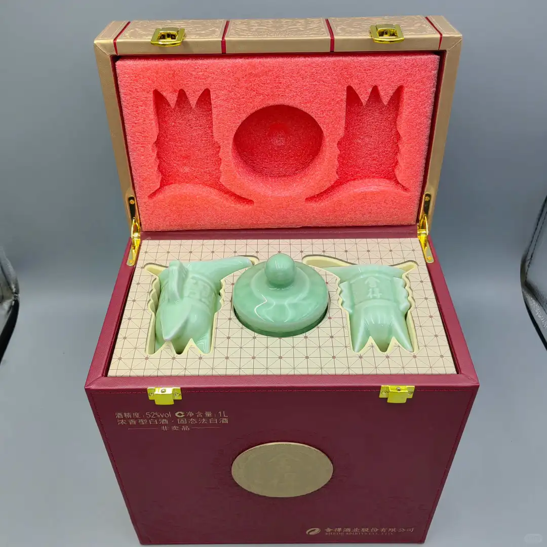 24年舍得臻藏酒汉代玉雕52度1L，摆柜佳选，