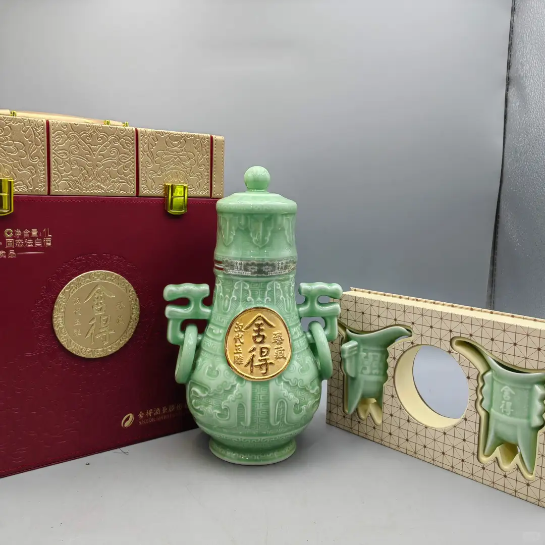 24年舍得臻藏酒汉代玉雕52度1L，摆柜佳选，
