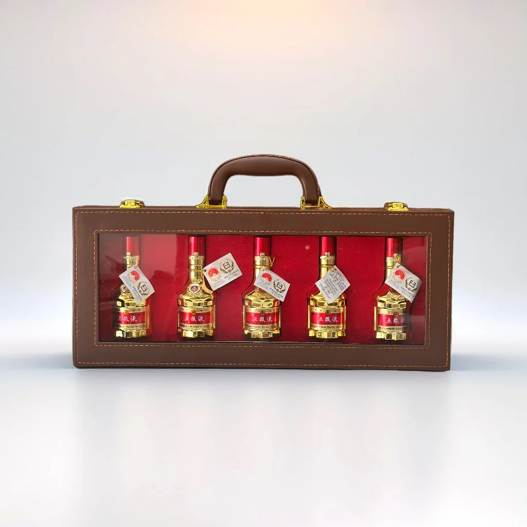 2025年五粮液最新款：金五粮液酒版礼盒??