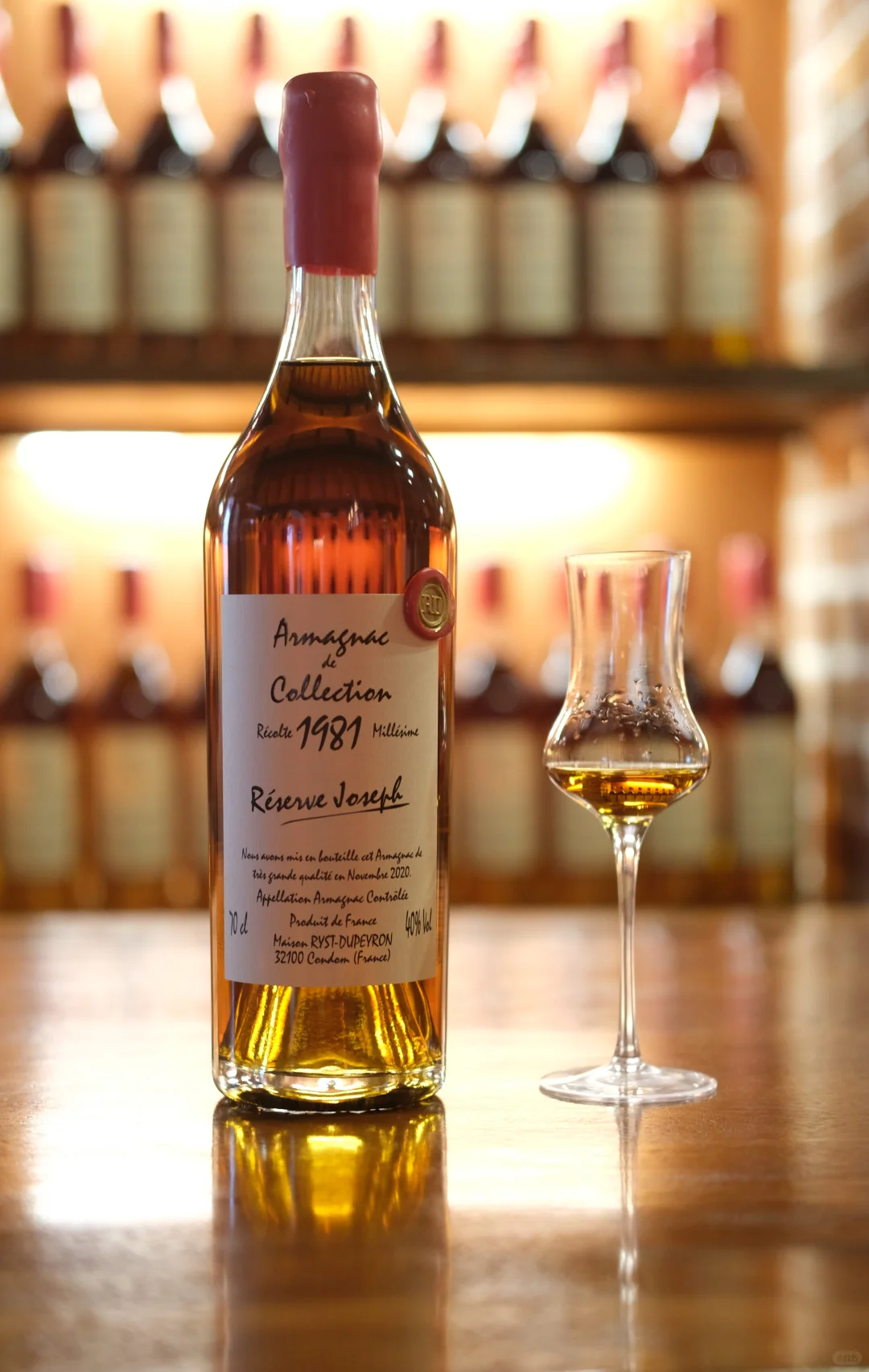 月饼没新意？中秋送46个单一年份雅文邑