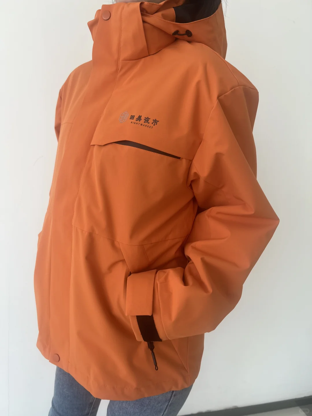 爱马仕橙冲锋衣工作服定制！三合一超实用?