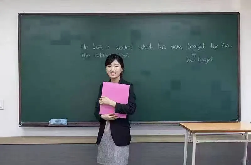 喀什教务处文员 工资3~4k 大专也可以