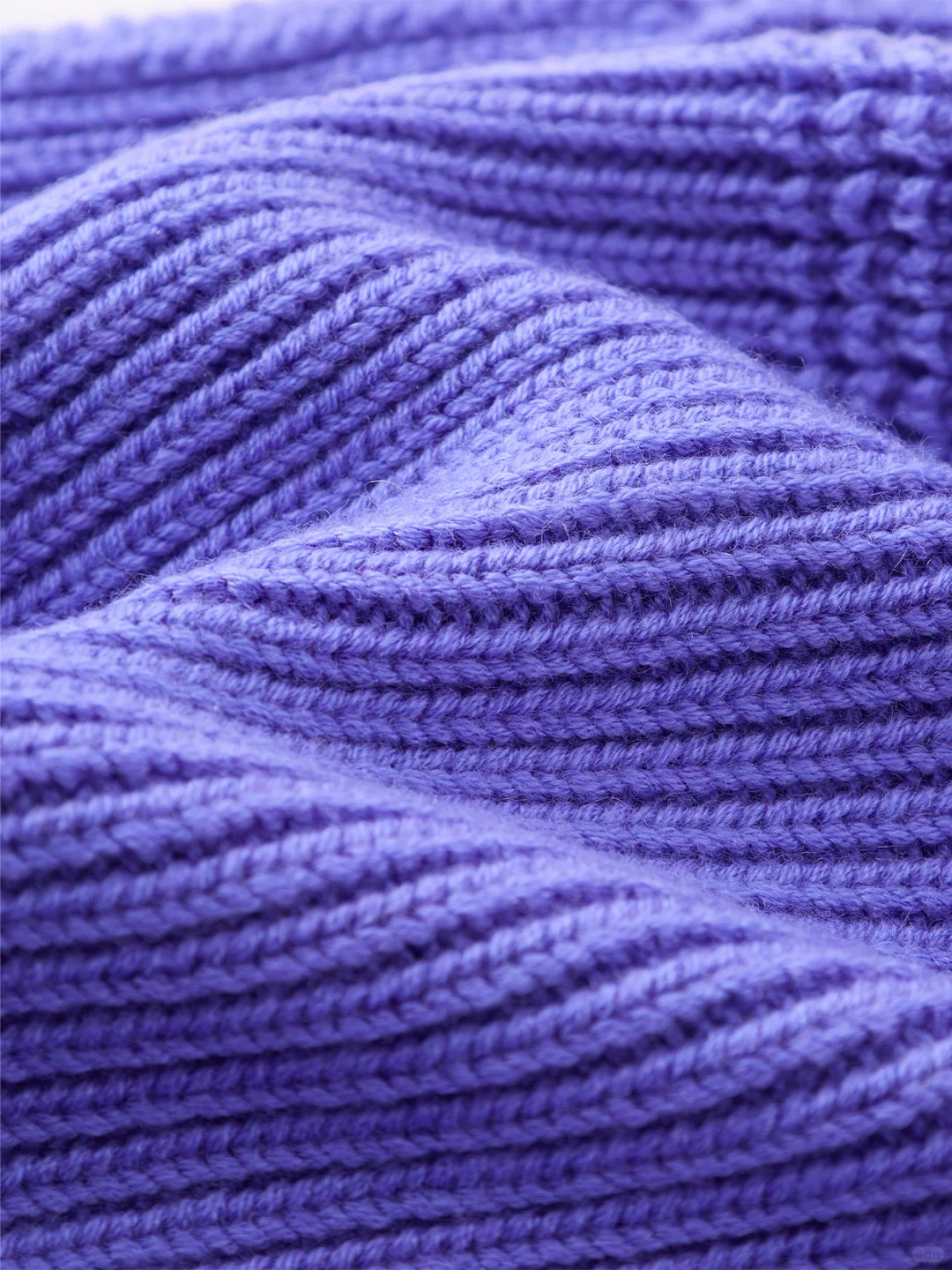 不仅温暖还好戴！这款羊毛帽陪你过秋冬