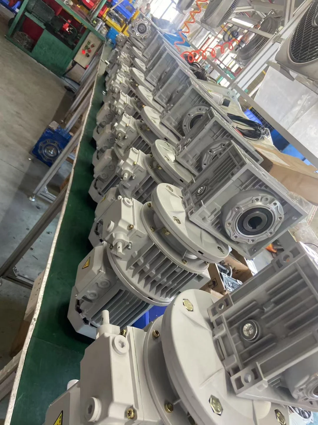 每一台减速机，都凝聚着智慧与汗水