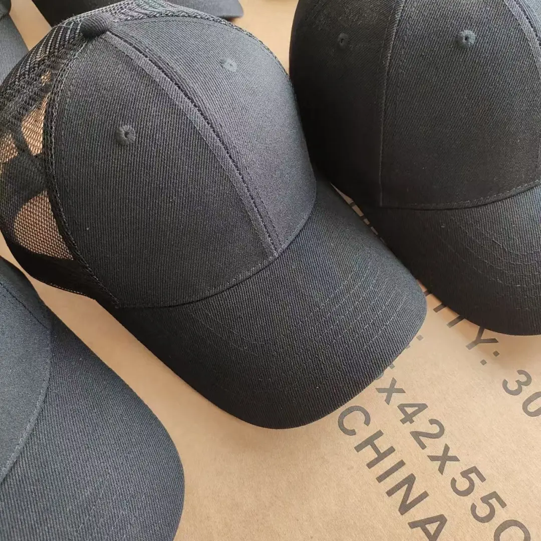 同样的面料，为啥做出来的帽子差这么多？?