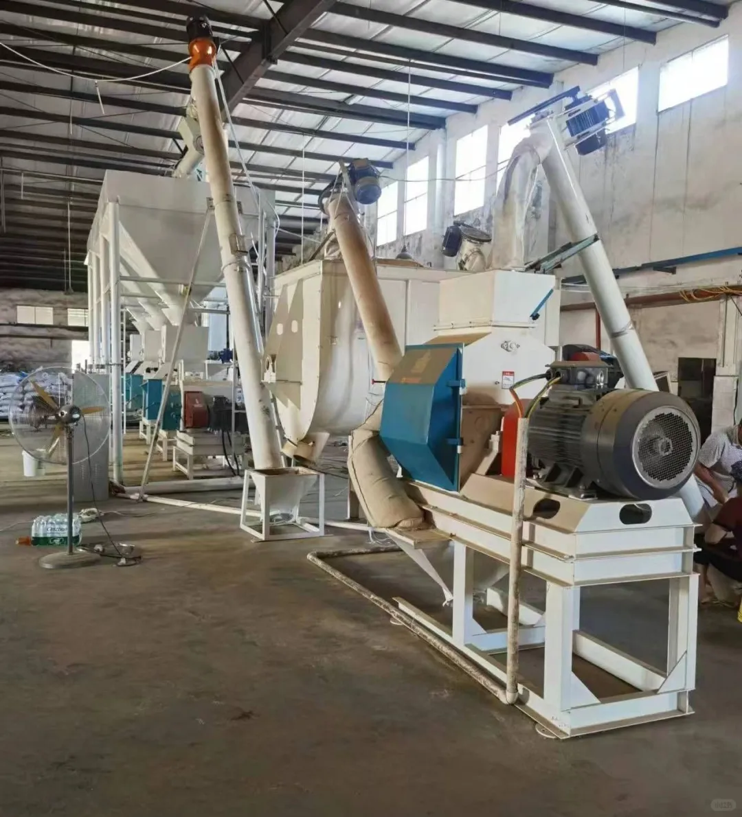 饲料加工机械设备：打造养殖新动力