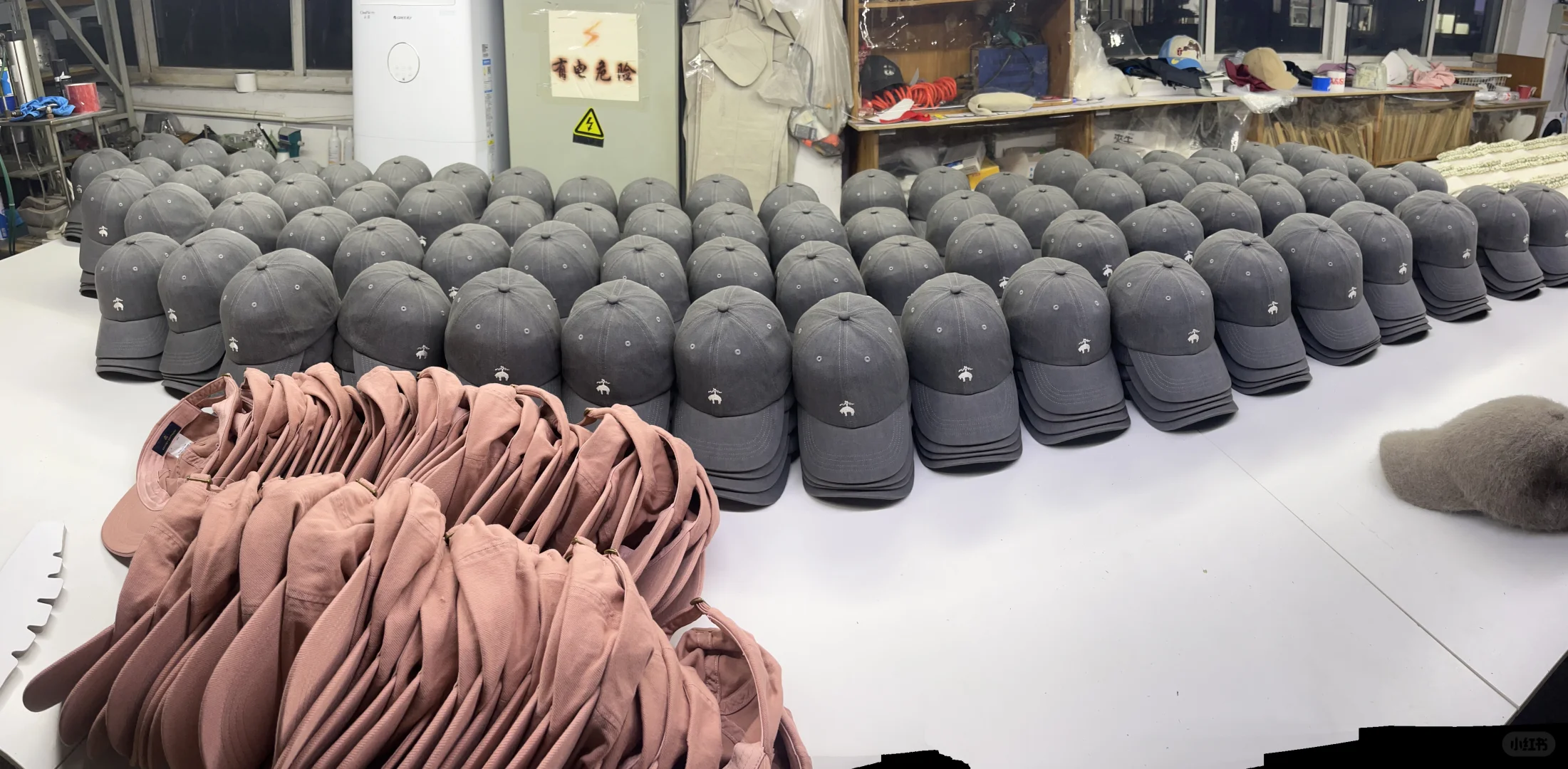 帽子工厂忙碌的一天